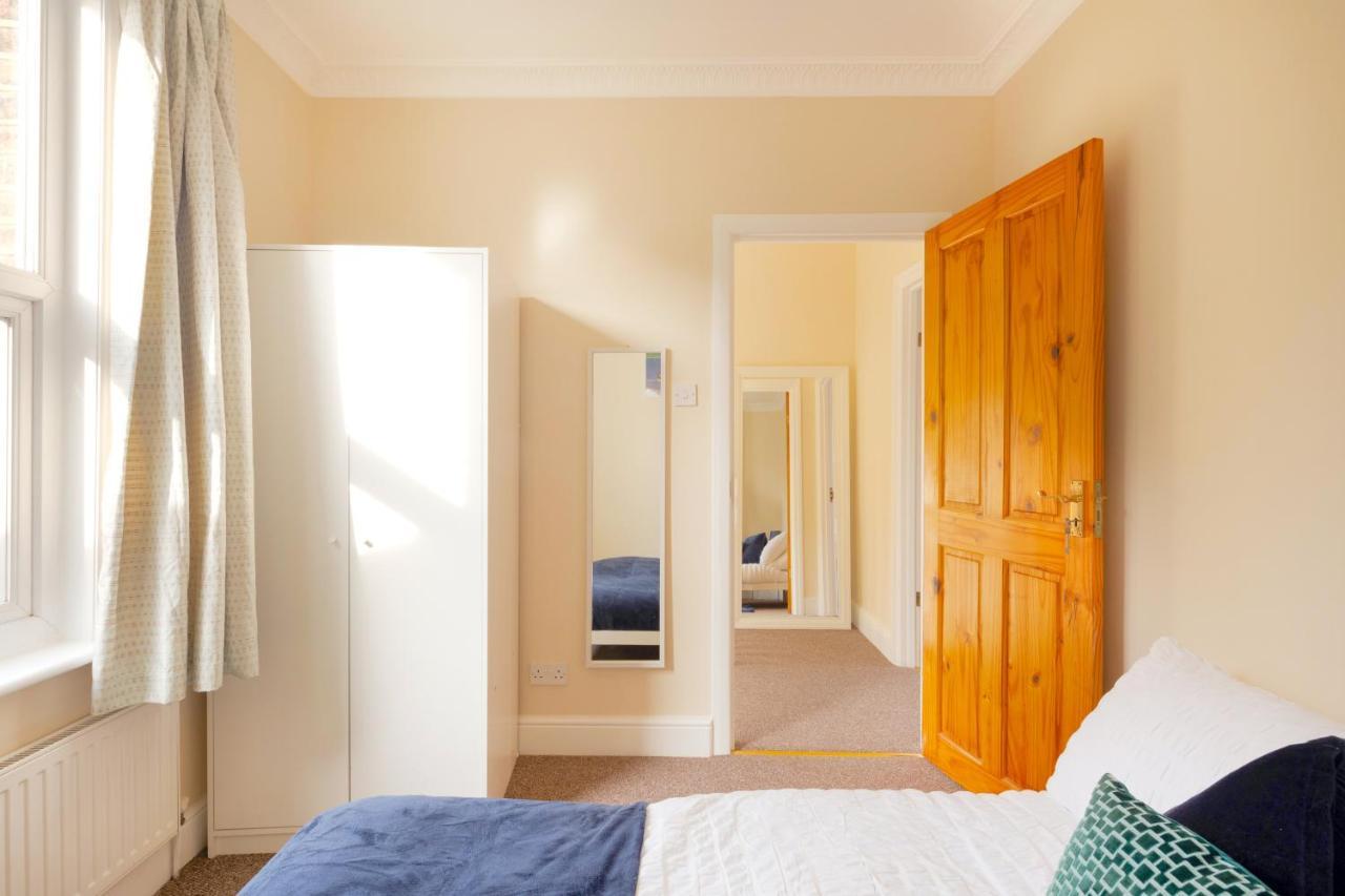 Stylish House In Wimbledon *