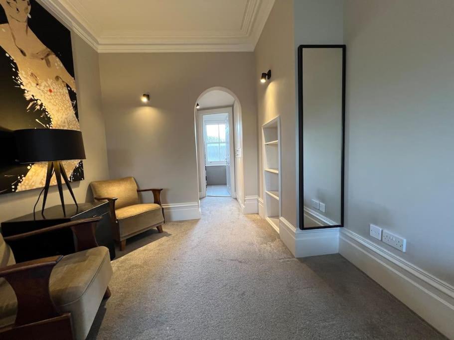 Star Warwick Mansions 3-bed Haven *