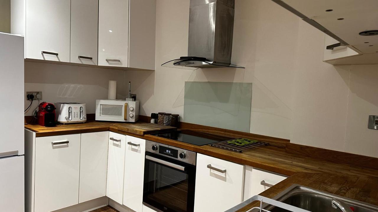 Aldo's 2 Bedroom Townhouse N1 *