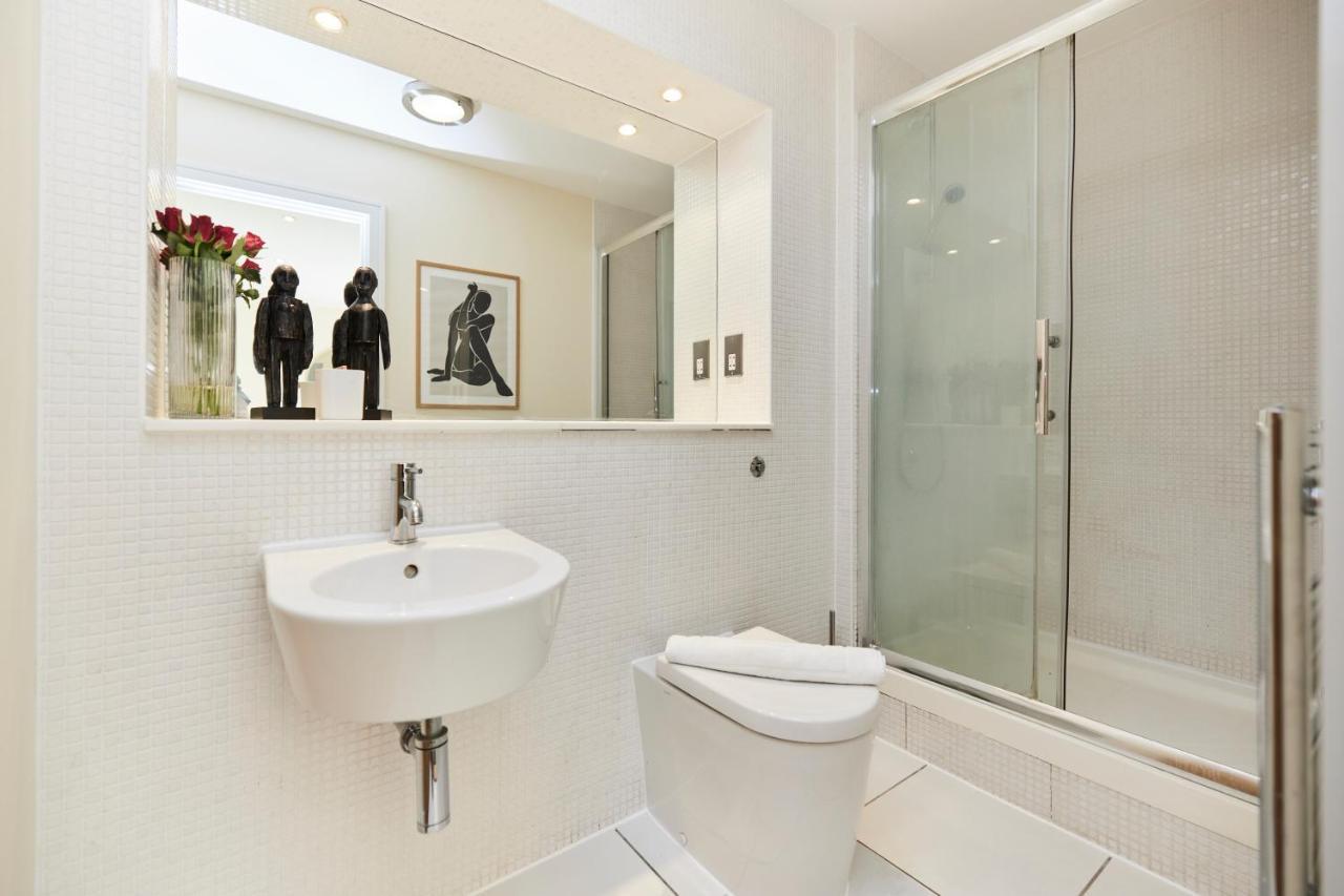 The Weavers Field Place - Classy 3bdr Flat With Terrace Apartment