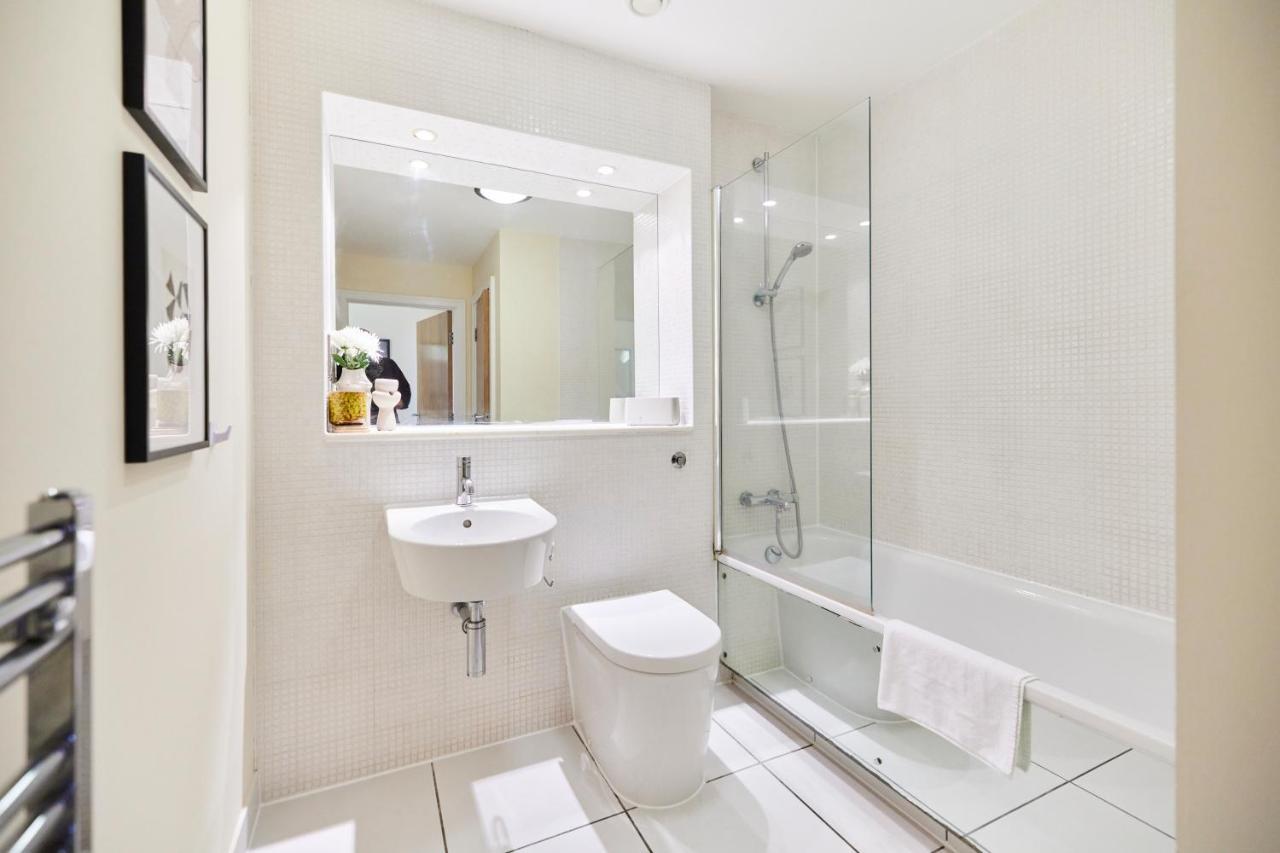Apartment The Weavers Field Place - Classy 3bdr Flat With Terrace London