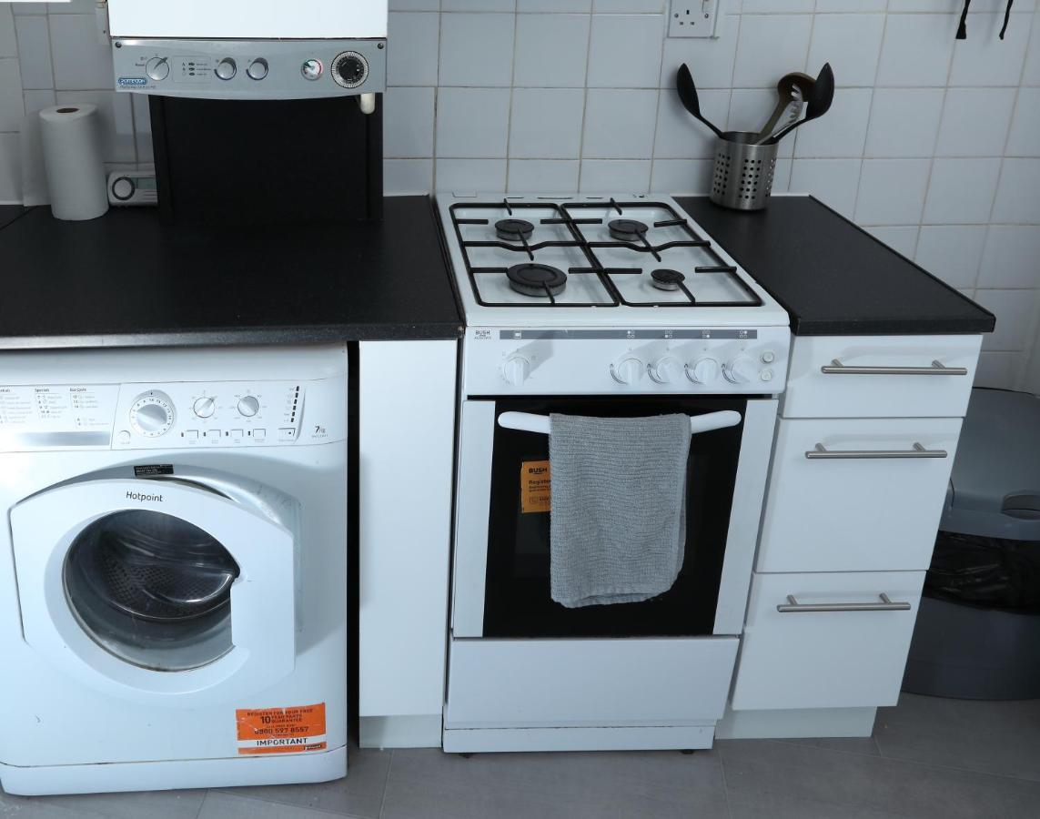 Apartment Self Contained 2 Bedroom Flat In Southwark London