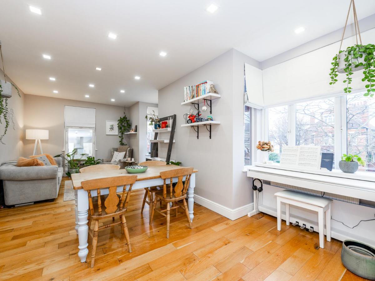 Amazing Lovely 1bdr Apartment, South Apartamento Londres