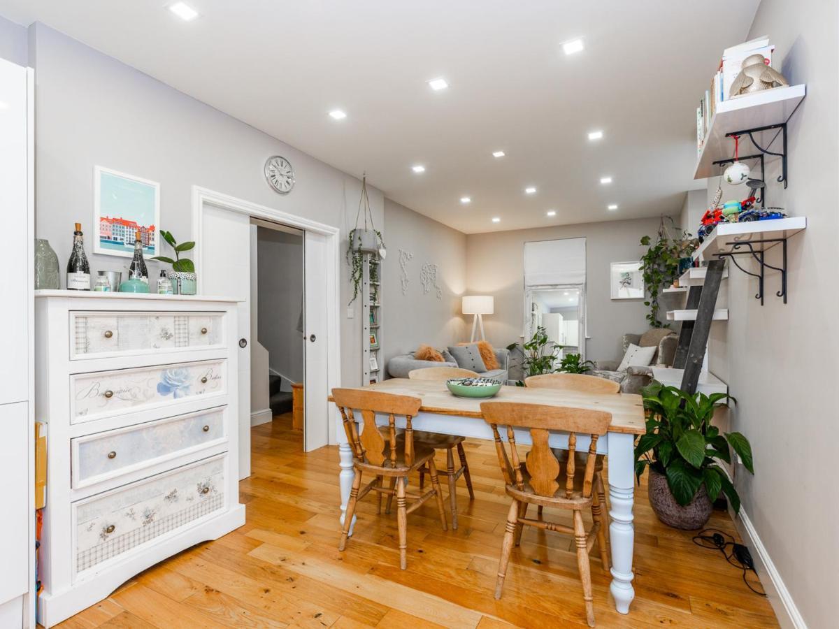 Apartamento Amazing Lovely 1bdr Apartment, South Londres
