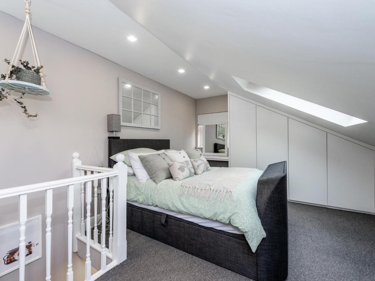 Amazing Lovely 1bdr Apartment, South Apartamento Londres