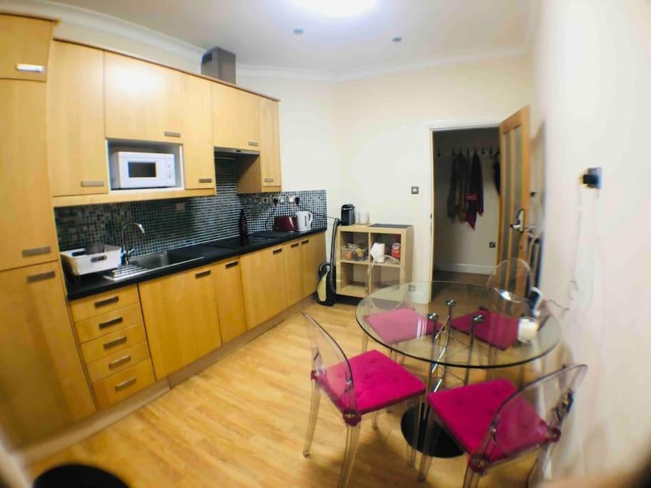 Apartment For Family Upto 5