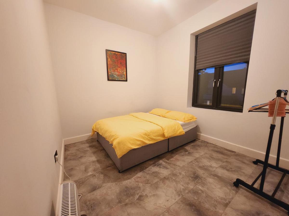 Urban Escape Ealing Guest house