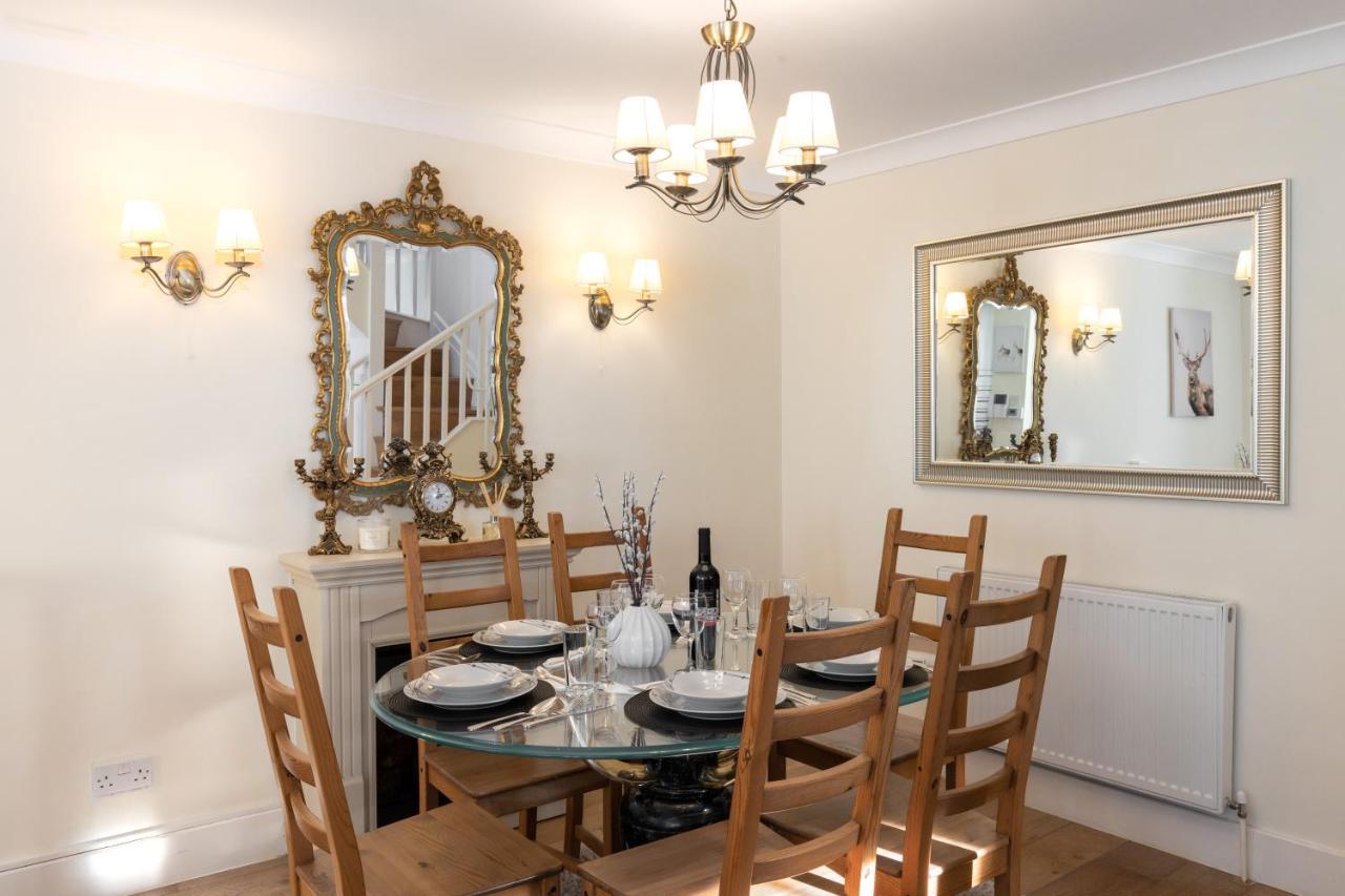 Stunning 3 Bed Townhouse London
