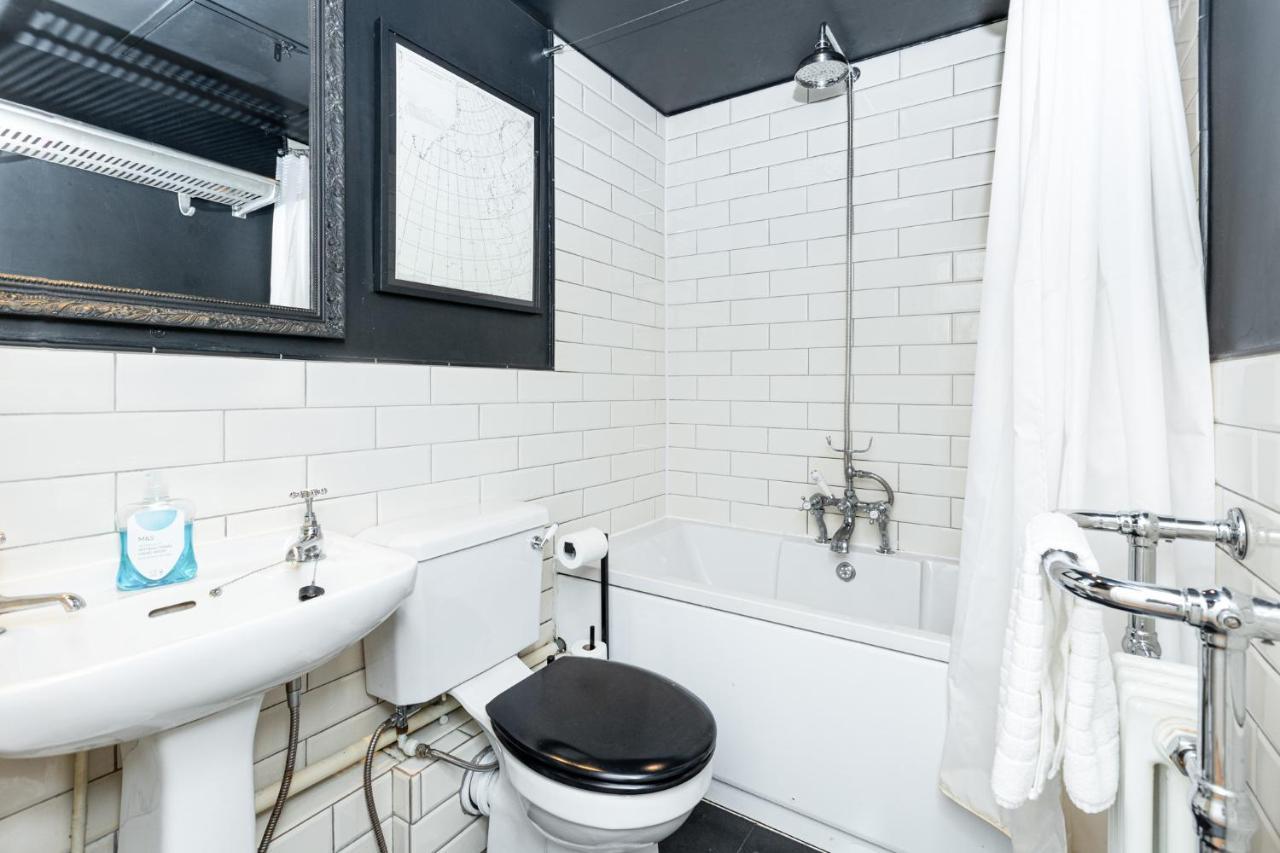 Stunning 2br Wpatio In Dalston, 2 Min To Tube Apartment