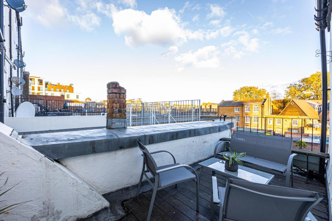 Stunning 2br Wpatio In Dalston, 2 Min To Tube London