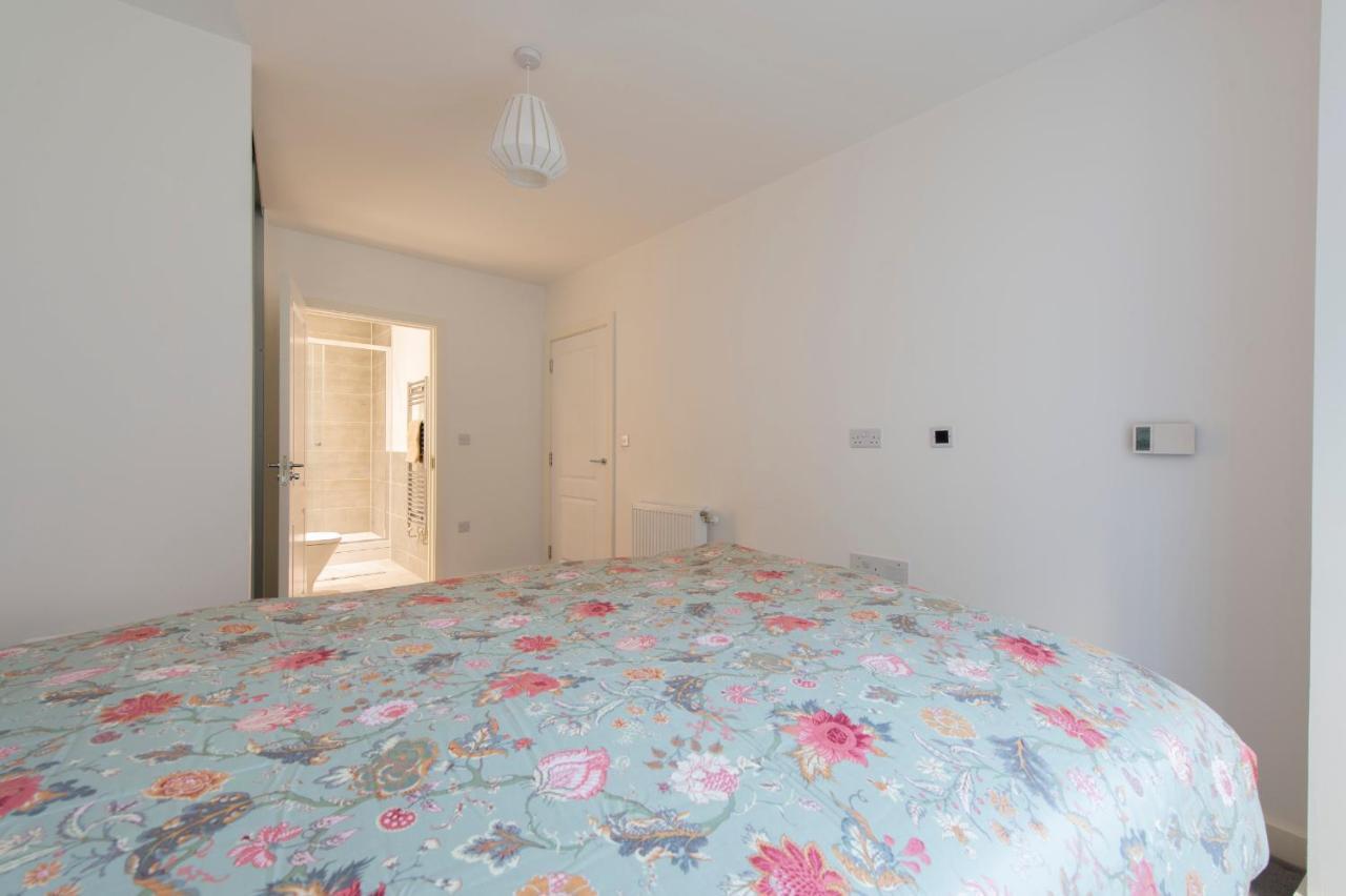 Stunning Luxury 2 Bedroom Apartamento Londres