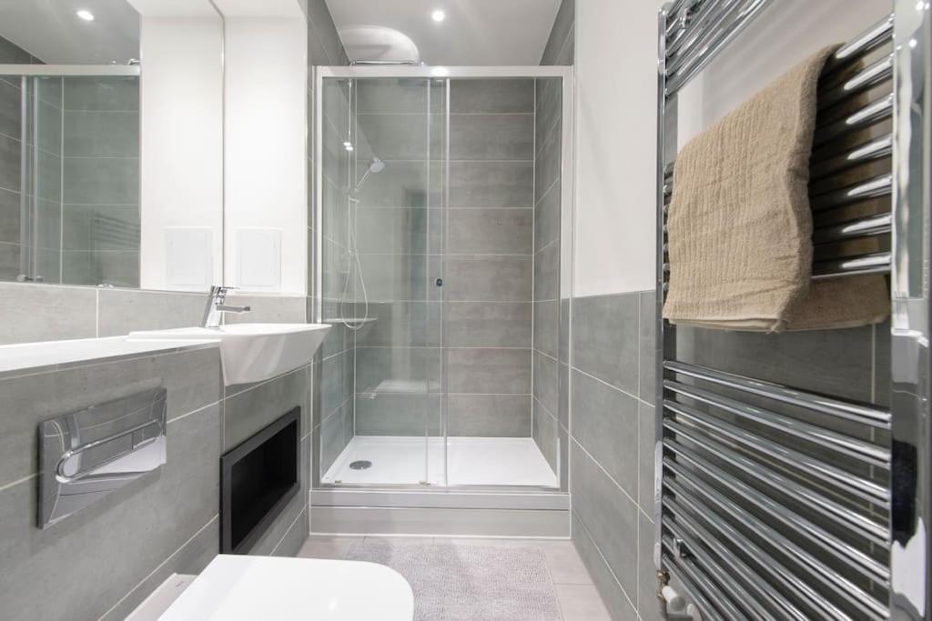 Apartamento Stunning Luxury 2 Bedroom *