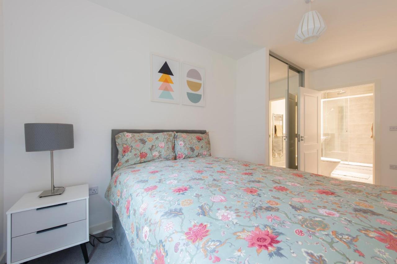 Stunning Luxury 2 Bedroom Apartamento Londres