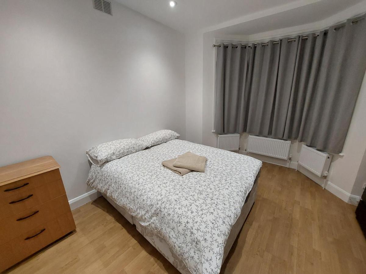 Cosy North Kensington Family For 4 Persons - Children Free London