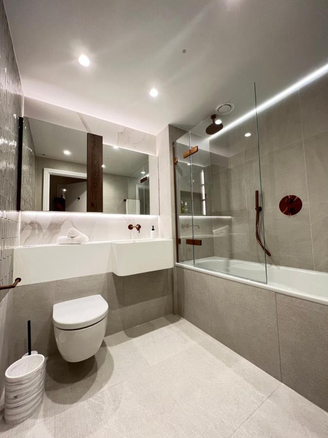 2 Bedroom Modern Family Flat-apartment Fulham London
