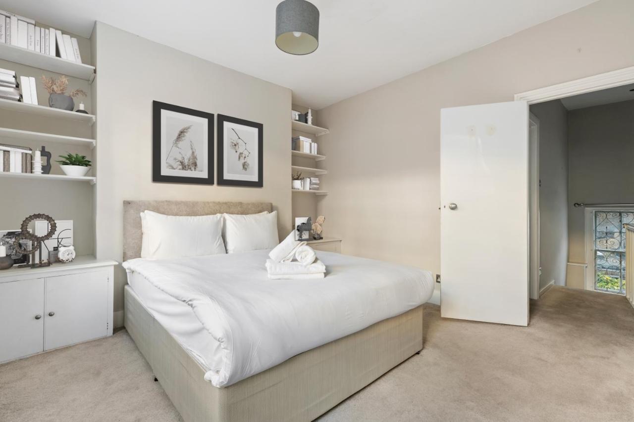 Holiday home Luxurious 2-bed With Private Sauna By Dena Elite Collection London