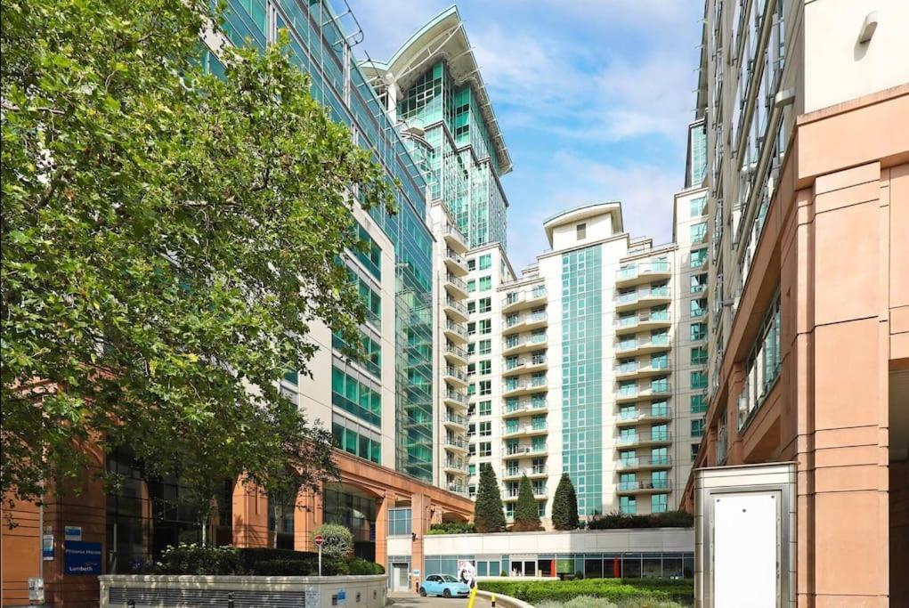 Stunning 2 Bed Thames River View - Apartment