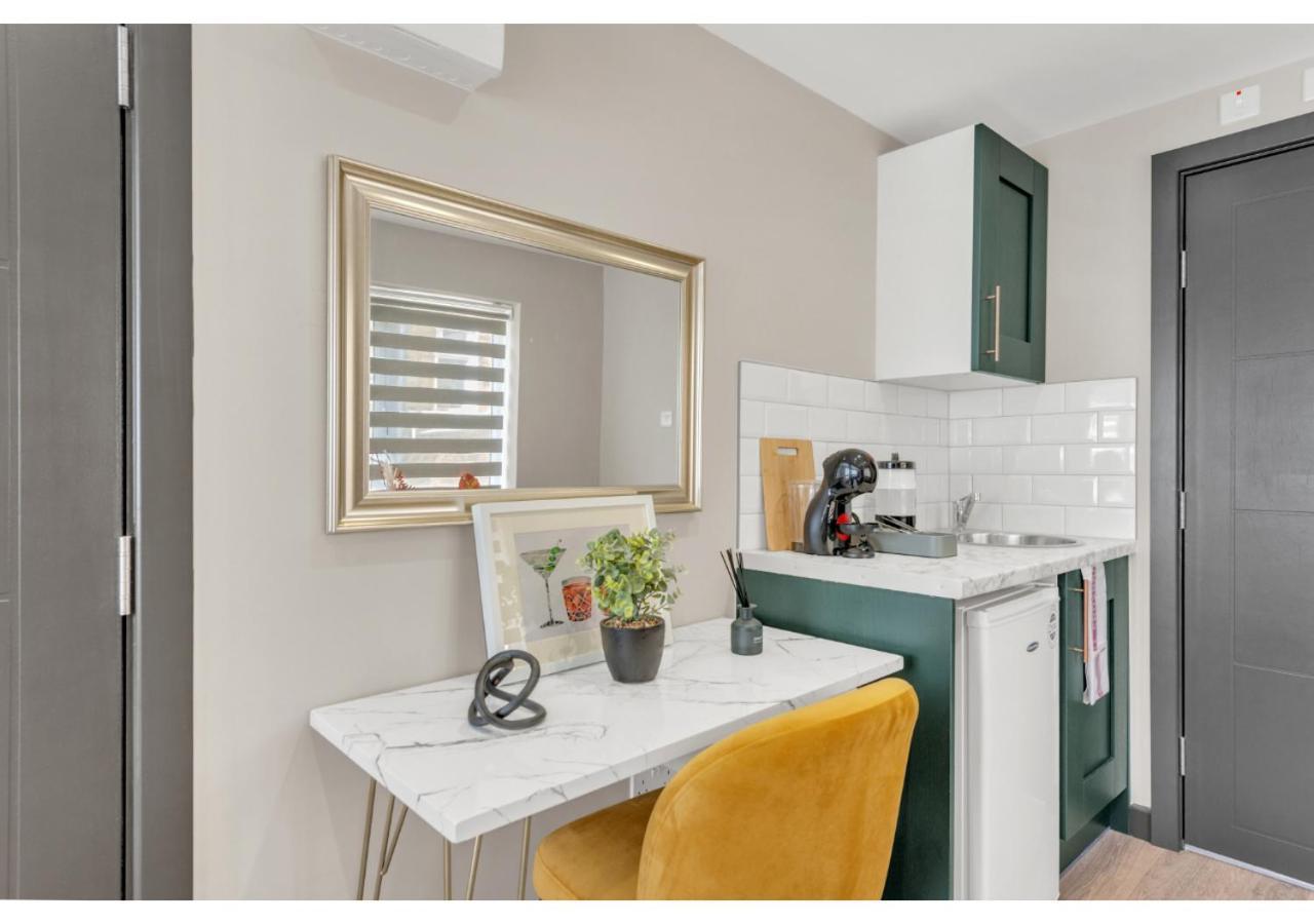 Apartment The Wanderlust Studio: Travelers' Haven