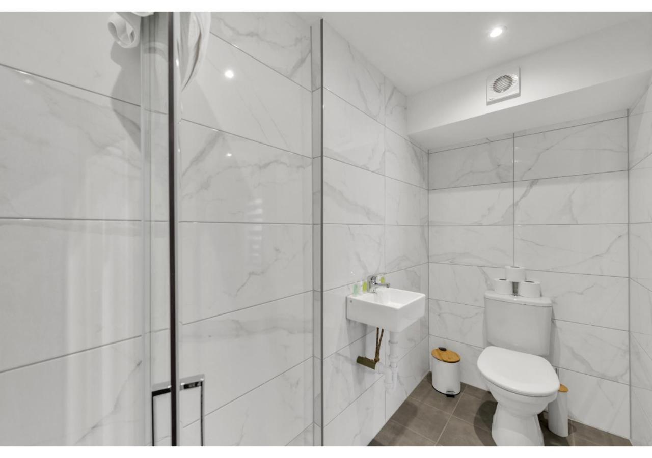 The Wanderlust Studio: Travelers' Haven Apartment