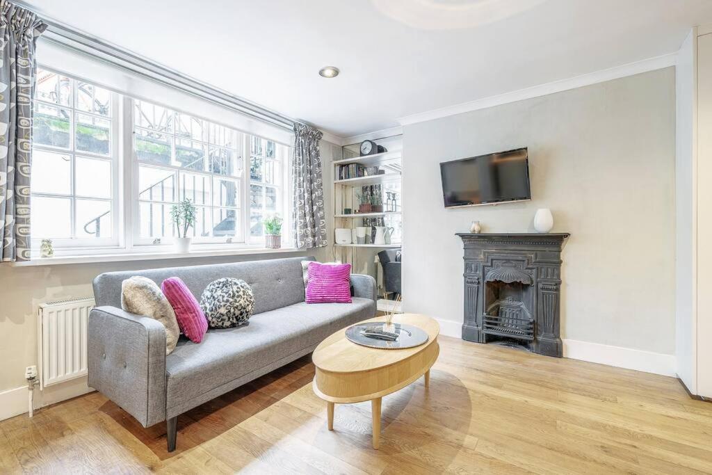 Elegant Marylebone Hideaway Apartment
