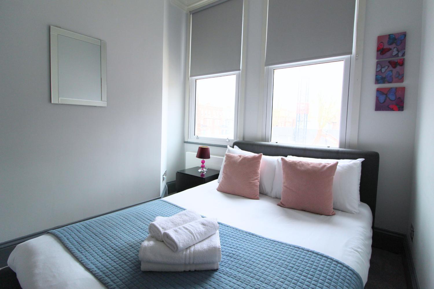 Barons Court Queens Club By Viridian Apartment *