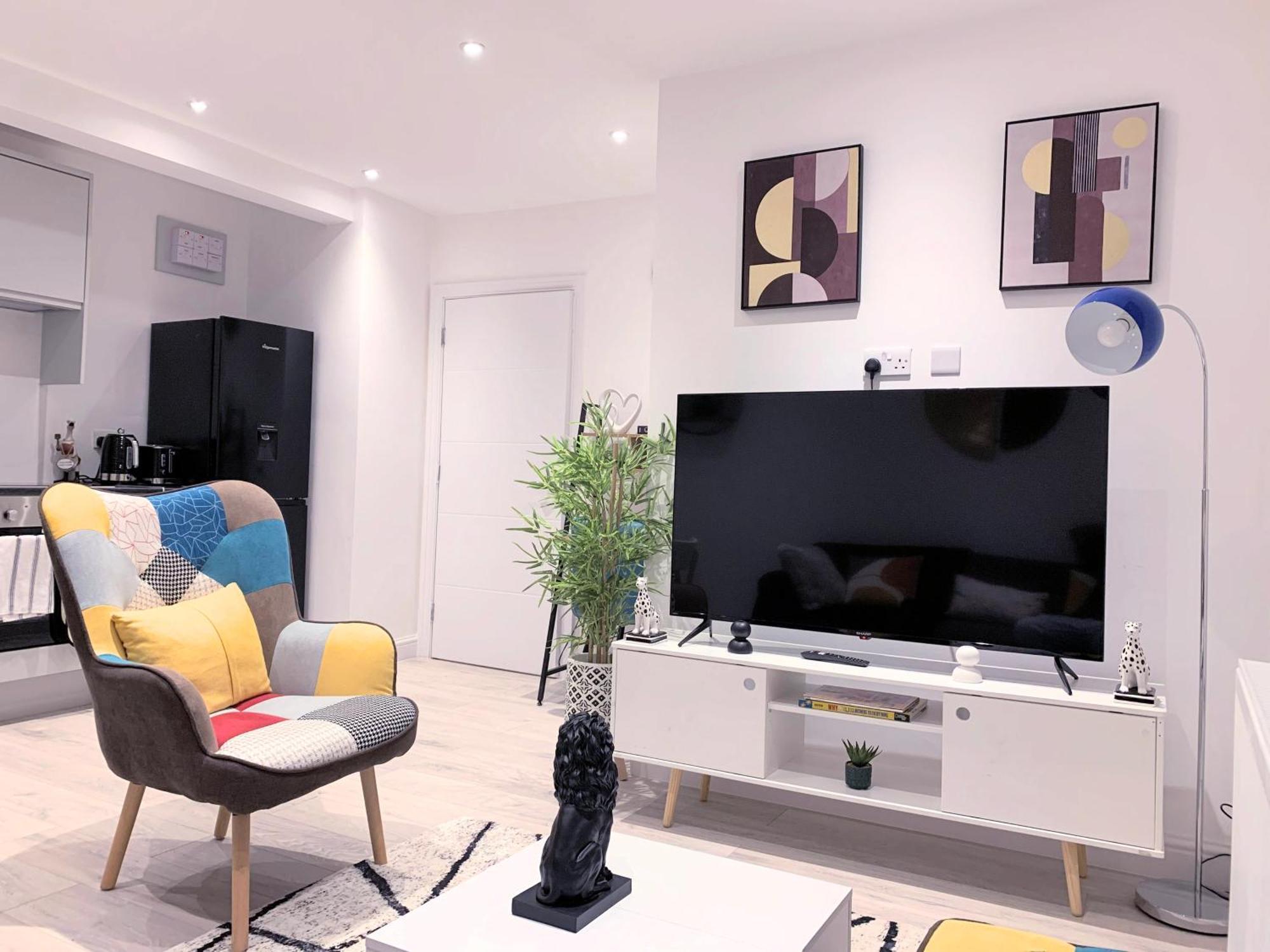 Apartment Luxury House With 2 Bedrooms Free Driveway Parking Close To Central Wembley Stadium And Shopping Malls *