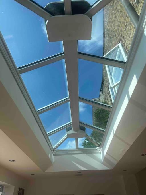 Luxury 4 Bedroom House In Featured On Tv Pousada