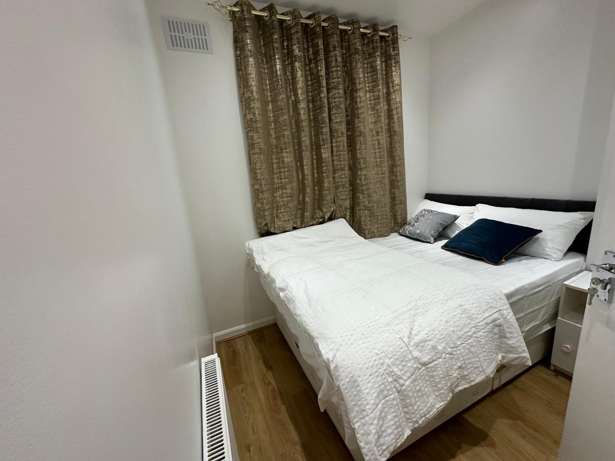 Gasthof Smart Cosy/small Double In Oakridge Road Bromley