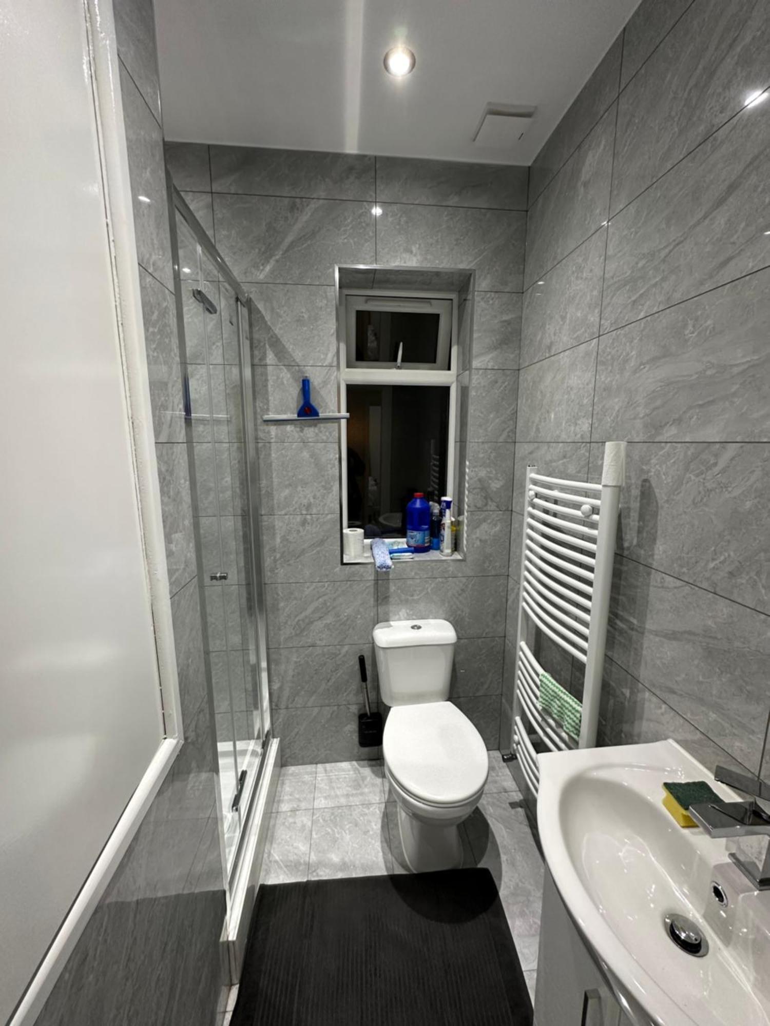 Smart Cosy/small Double In Oakridge Road Bromley Gasthof *