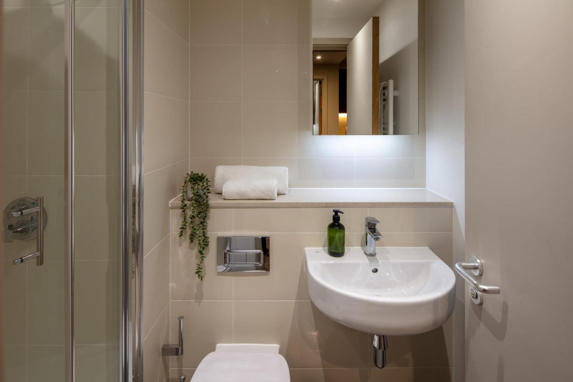 At Florence Dock Apartment
