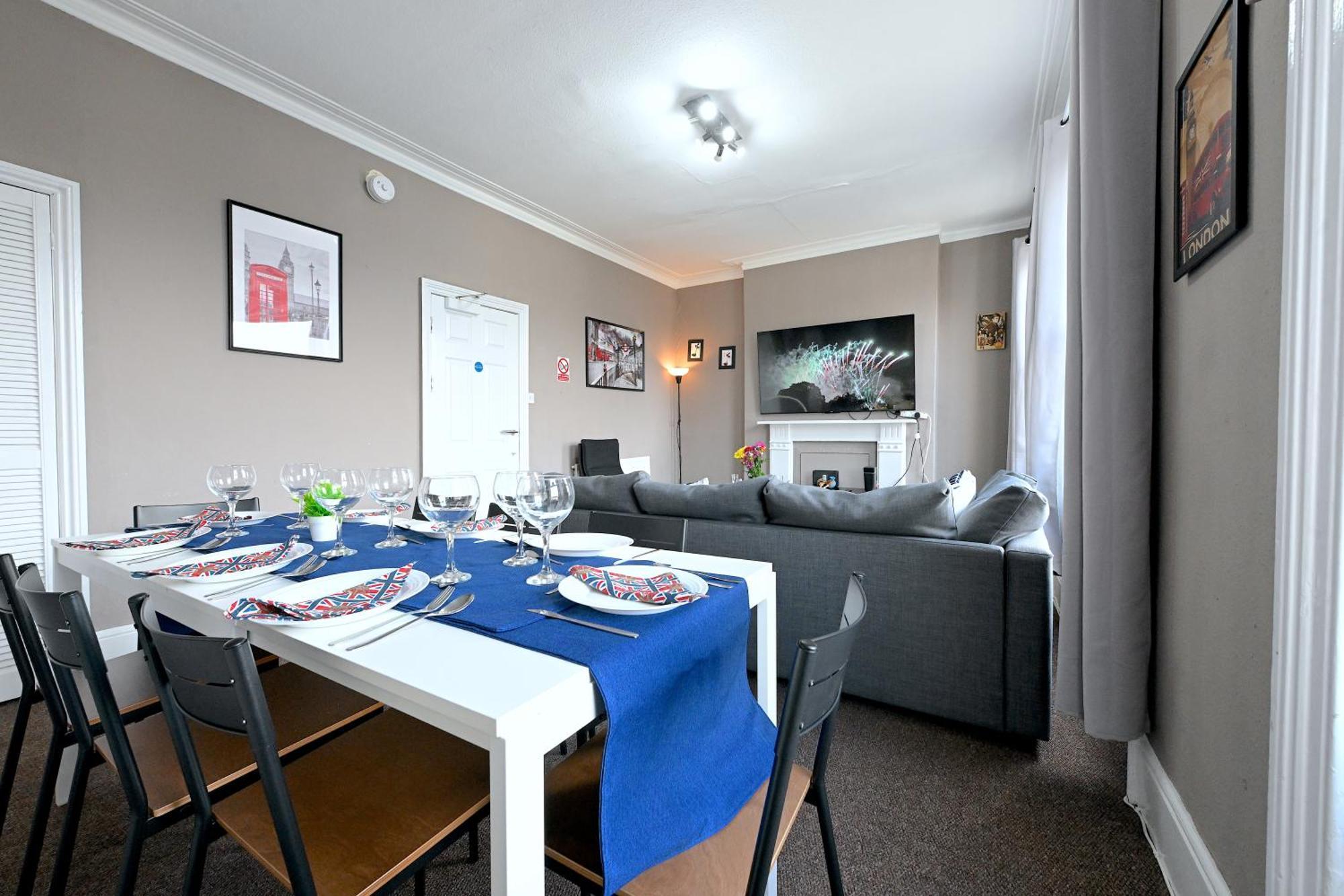 Apartment Stunning 3 Bedroom Serviced Flat In North London