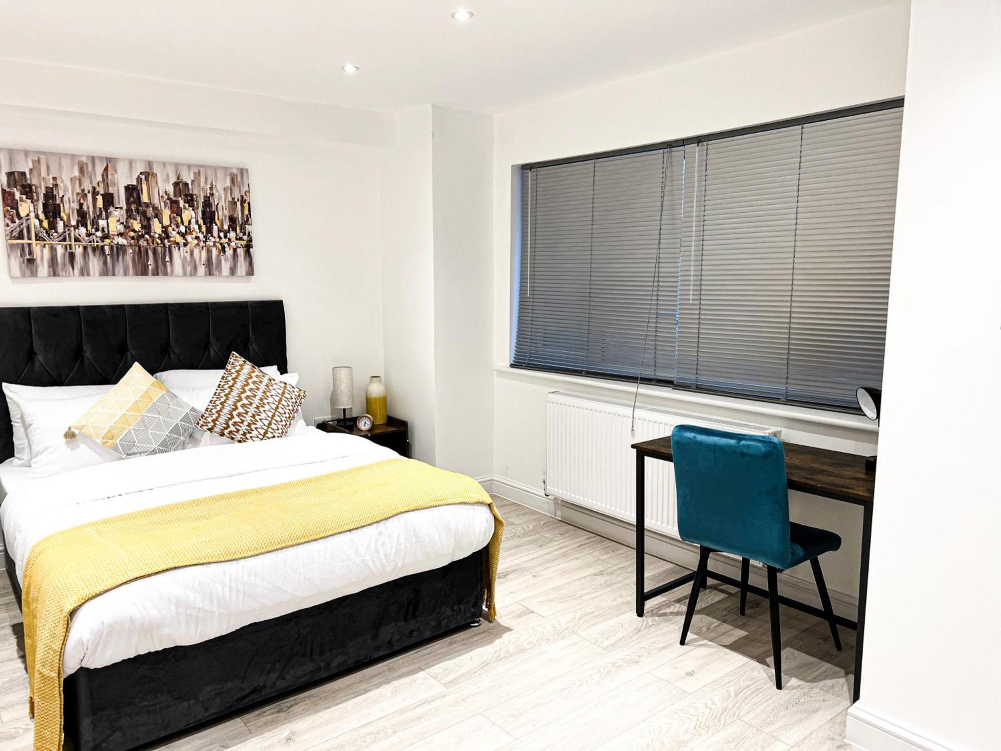 Luxury House With 2 Bedrooms Free Driveway Parking Close To Central Wembley Stadium And Shopping Malls Apartment London
