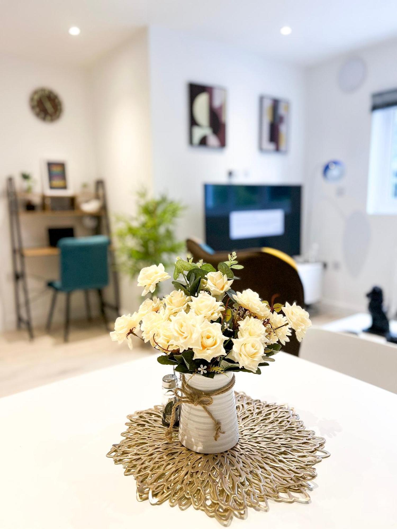Apartment Luxury House With 2 Bedrooms Free Driveway Parking Close To Central Wembley Stadium And Shopping Malls London