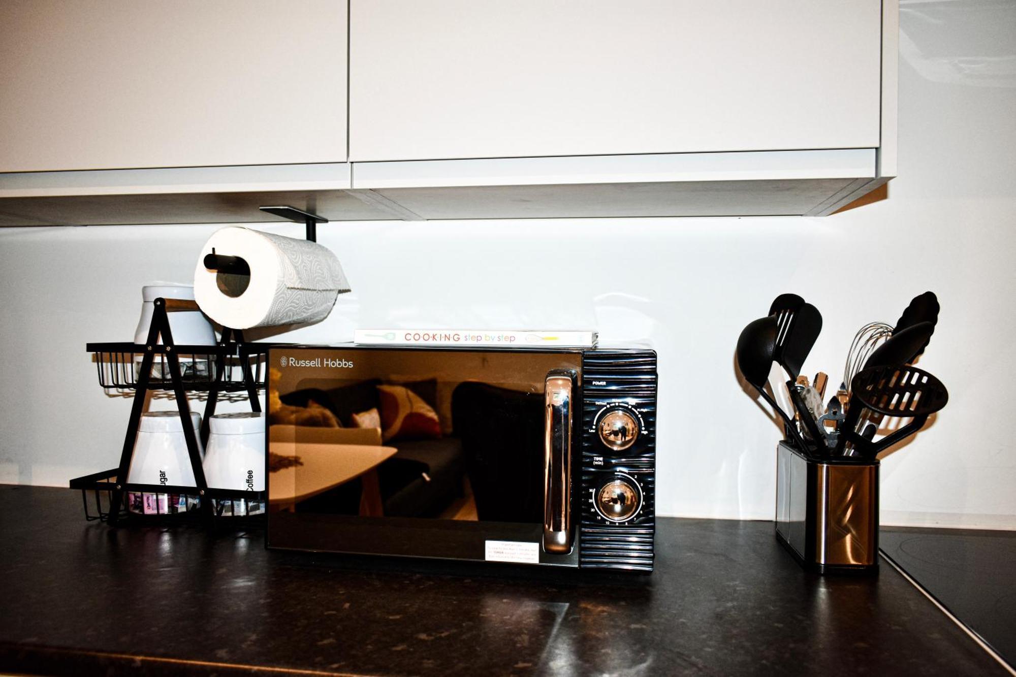 Luxury House With 2 Bedrooms Free Driveway Parking Close To Central Wembley Stadium And Shopping Malls Apartment