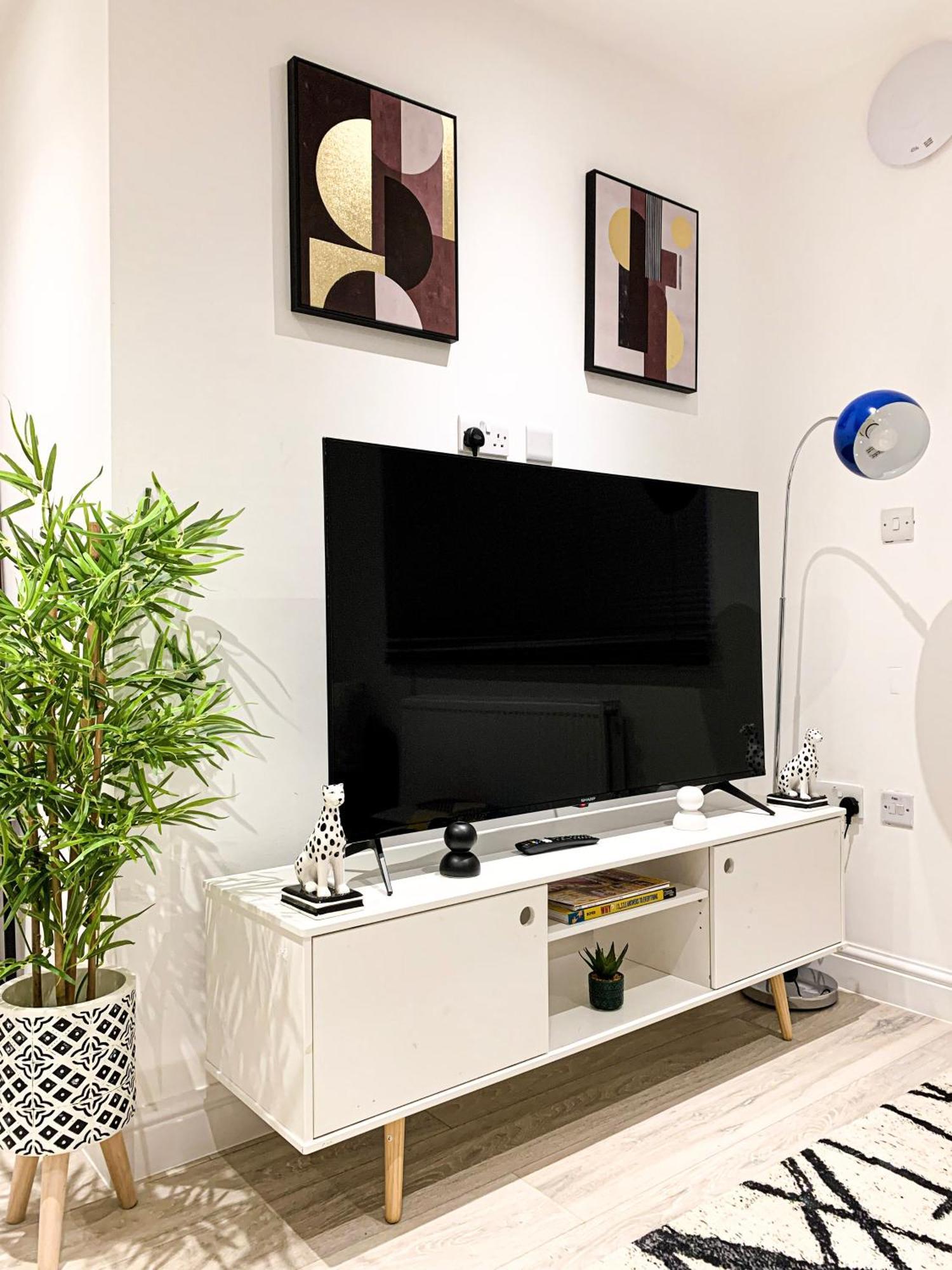 Apartment Luxury House With 2 Bedrooms Free Driveway Parking Close To Central Wembley Stadium And Shopping Malls London