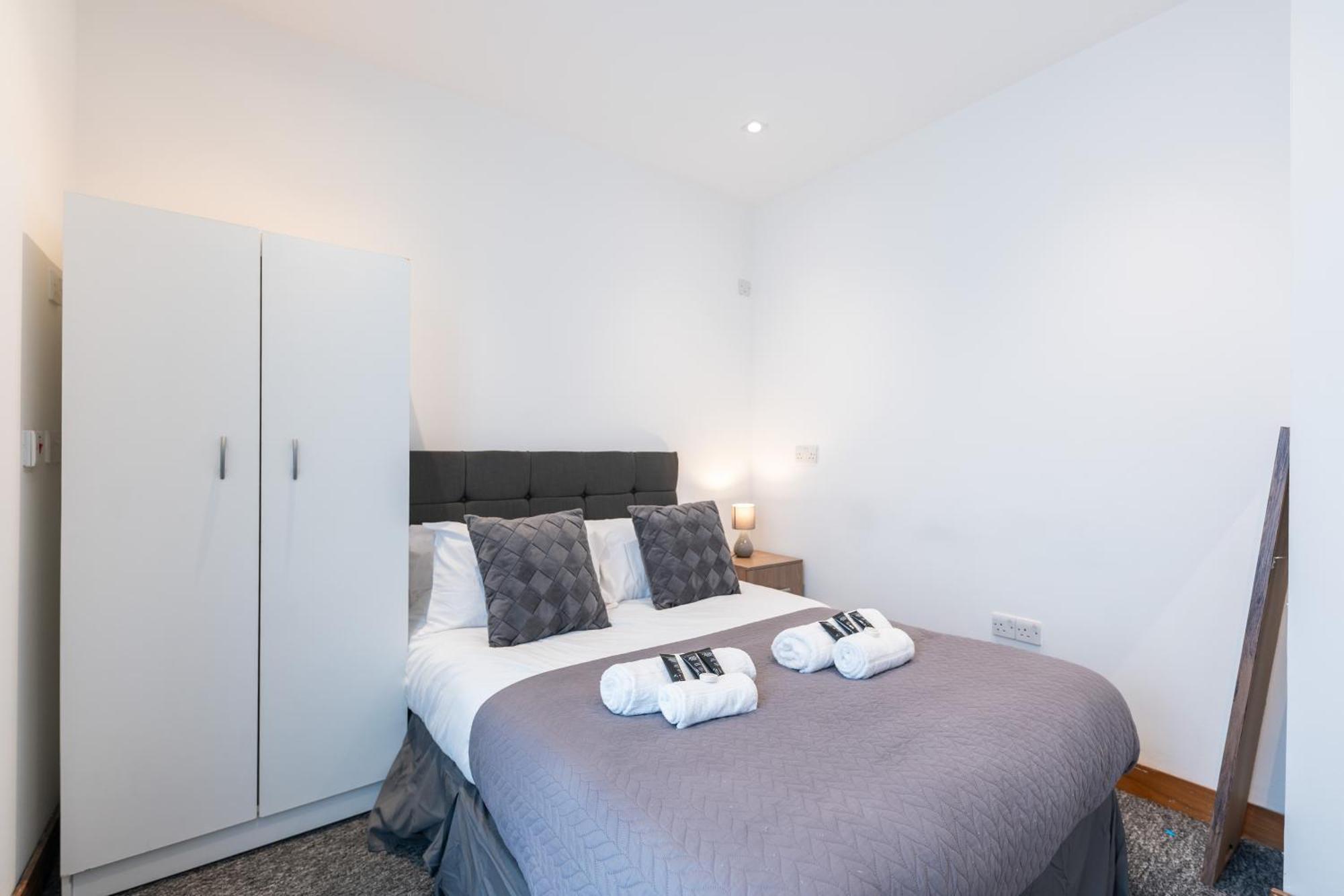 Luxury 2 Bedroom Flat In Bell Street * London