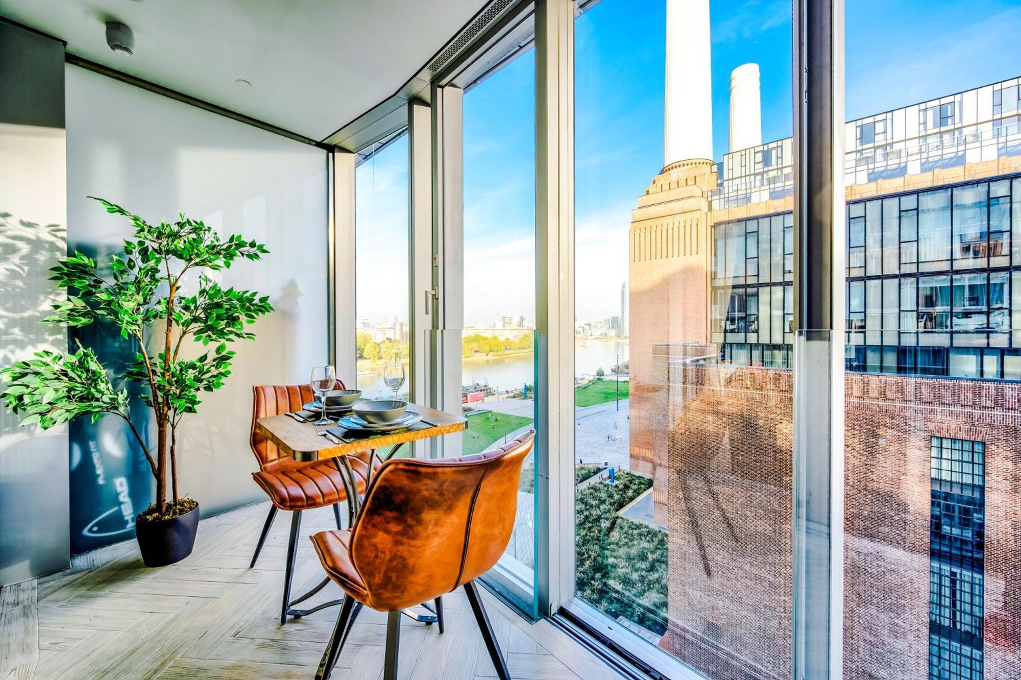 Stunning 2-bed In By 53 Degrees Property, Centre, Amazing Views! * Londres