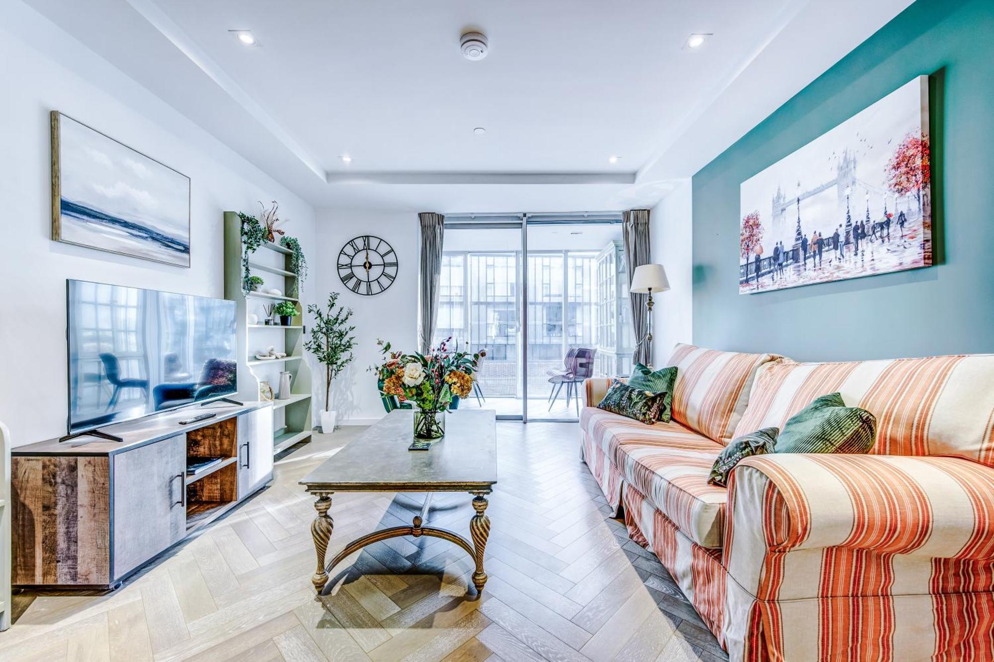 Stunning 2-bed In By 53 Degrees Property, Centre, Amazing Views! Londres