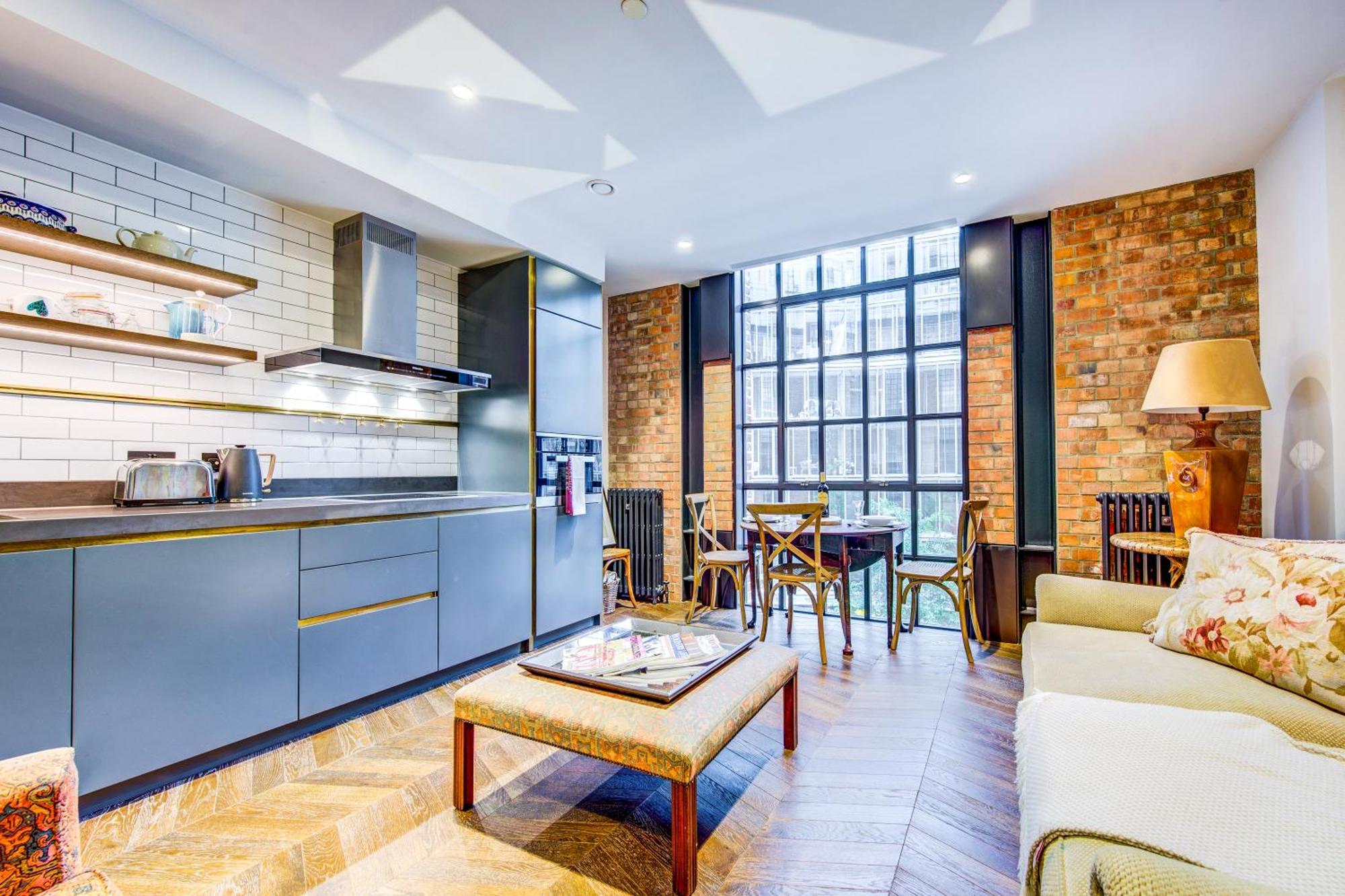 53 Degrees London: Pristine Long-term Apartment *