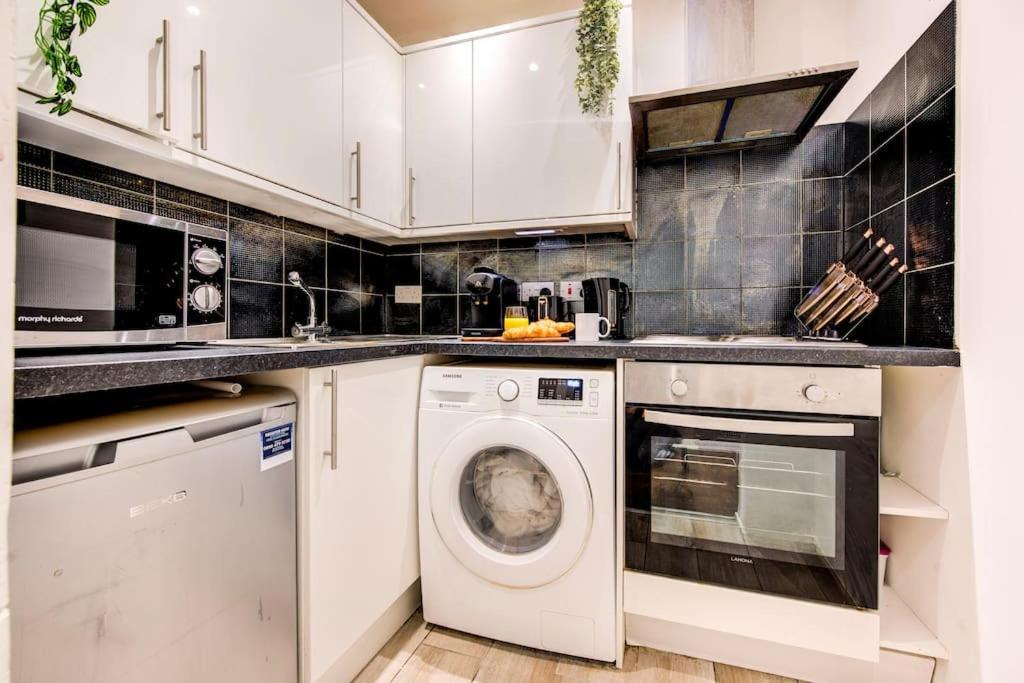 Oxford Circus Chic Modern Flat For 4 *