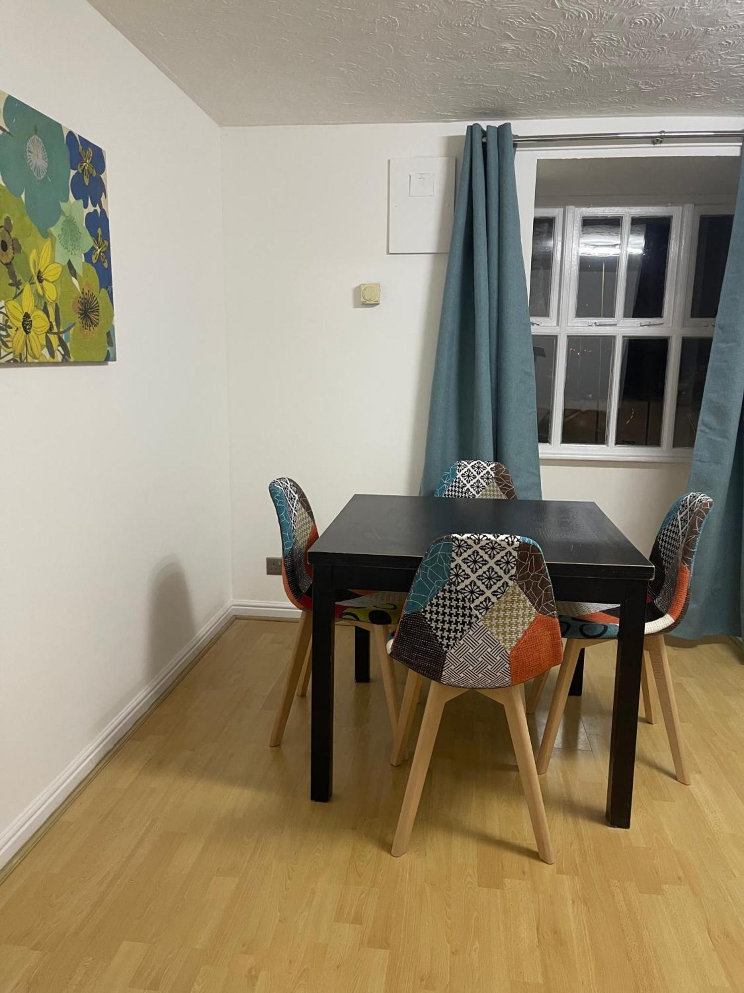 2bed Cozy Spacious - 15min To Canary Wharf O2 Excel Apartment London