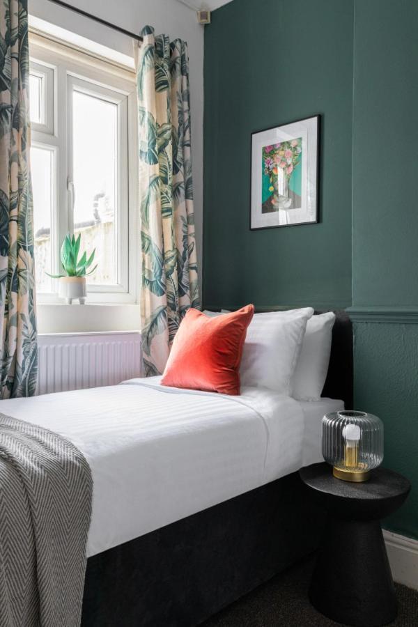 Perry Place - Forest Hill- 3 Bed House Ferienhaus London