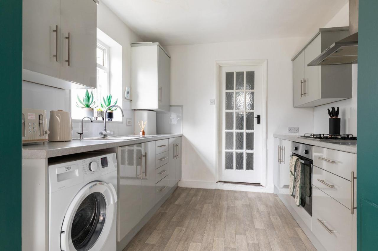 Perry Place - Forest Hill- 3 Bed House Ferienhaus