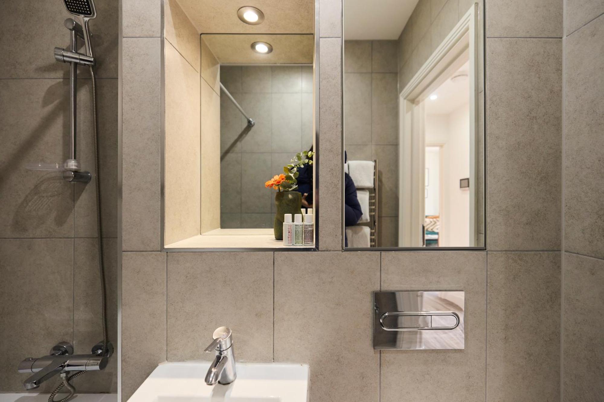 The Harlesden Hideout - Charming 2bdr Flat Apartment *