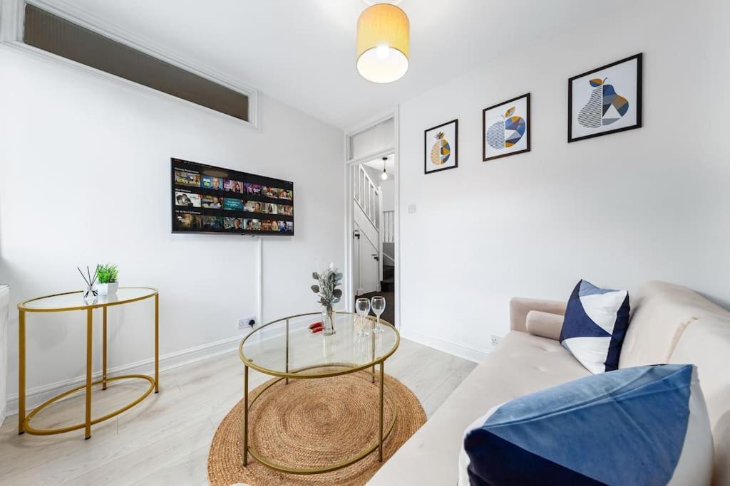 The Holloway Suite- Longterm 15% Off Sleeps4 Apartamento