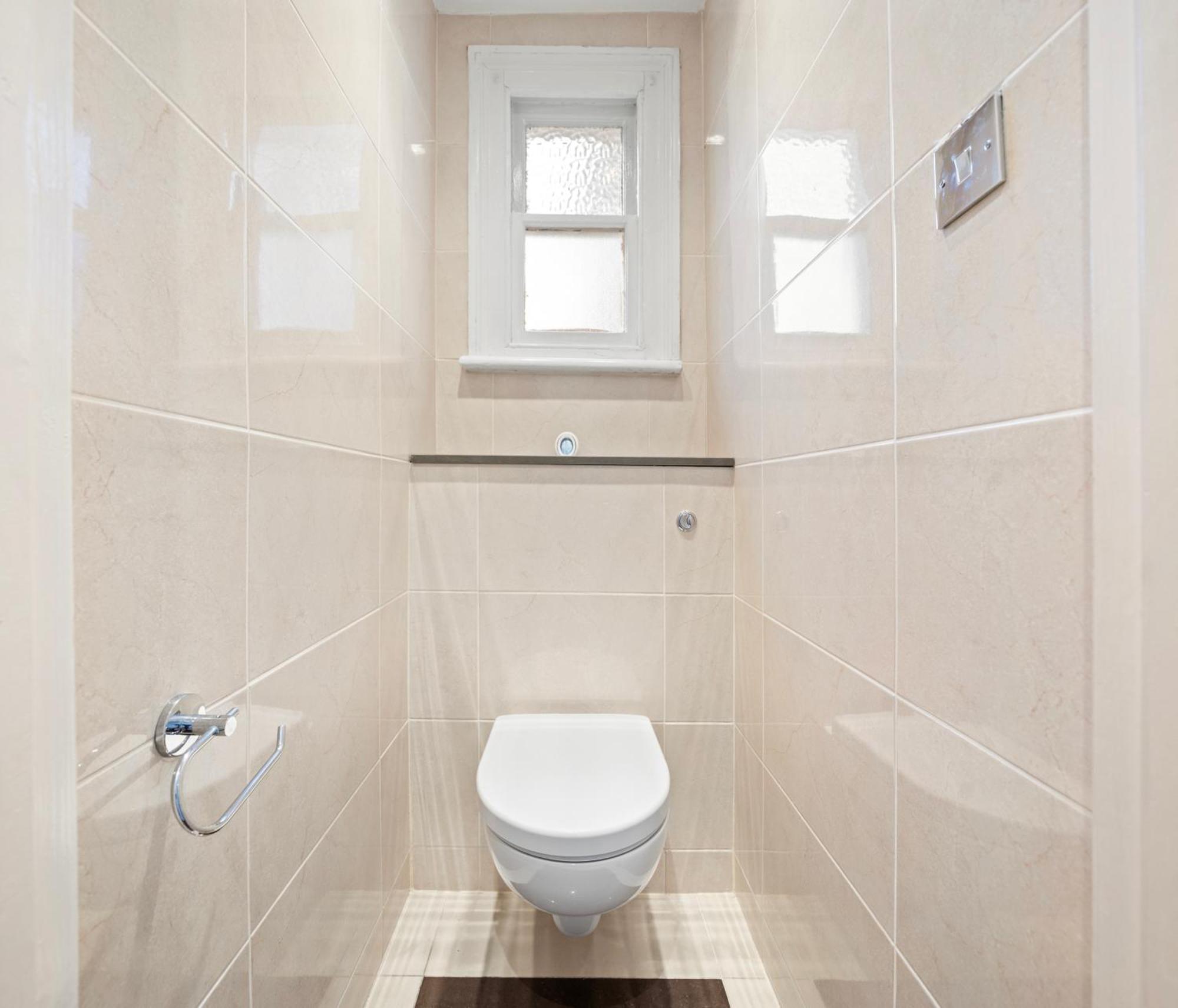 Central London Apartment * London