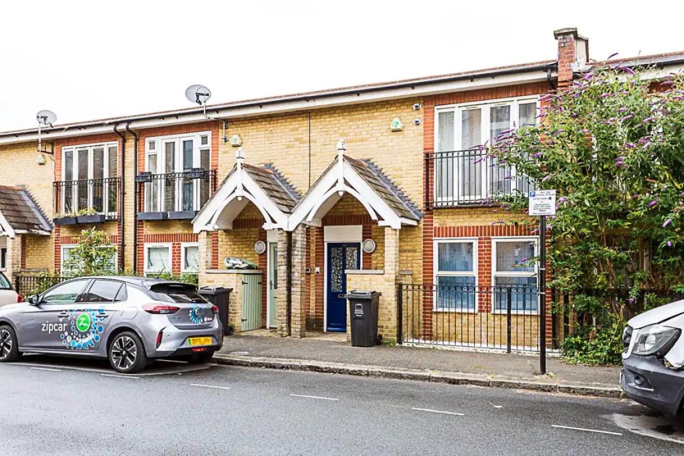 2br , 50