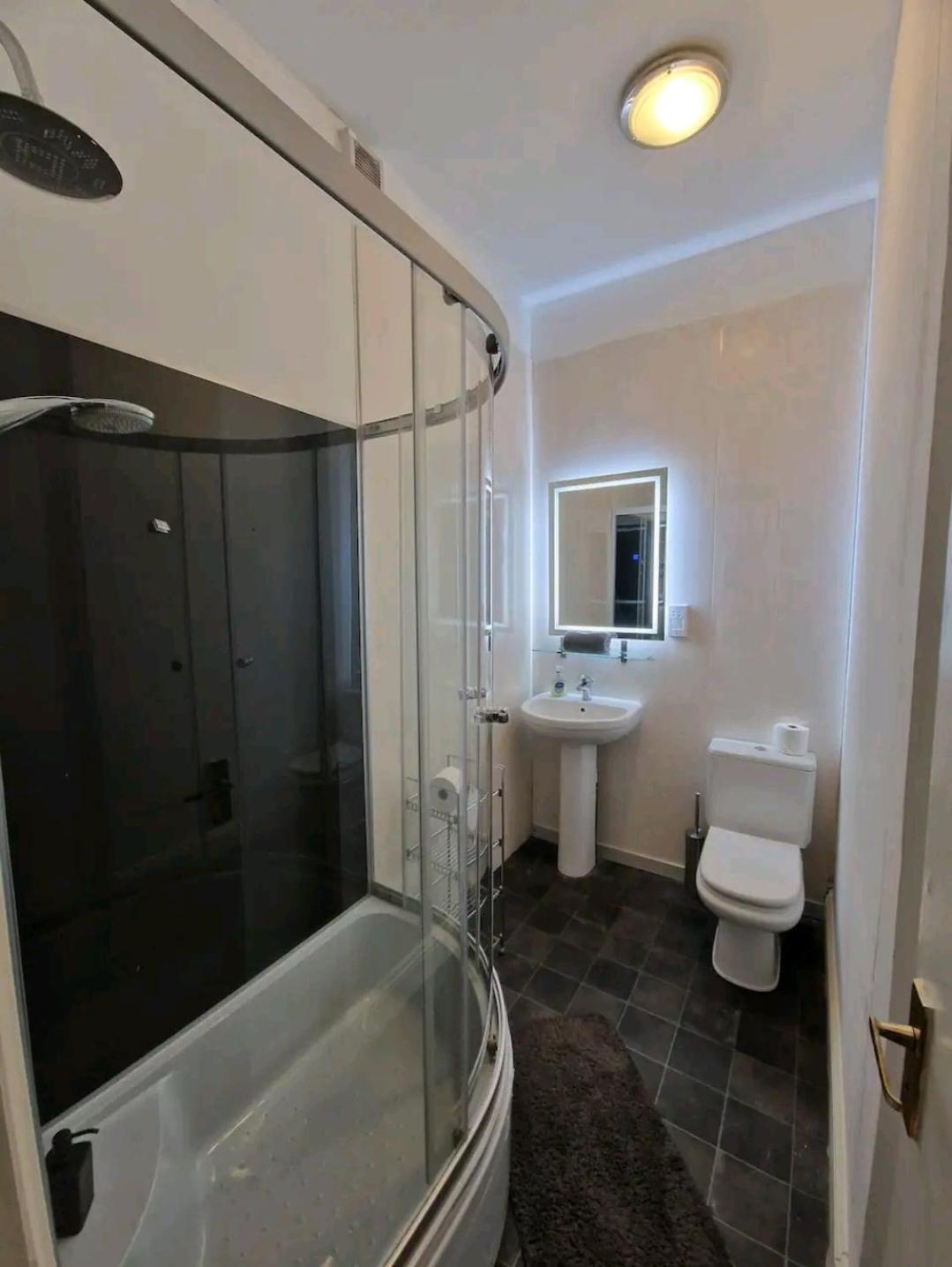 Affordable In Shared Flat, Bridge Privatunterkunft *