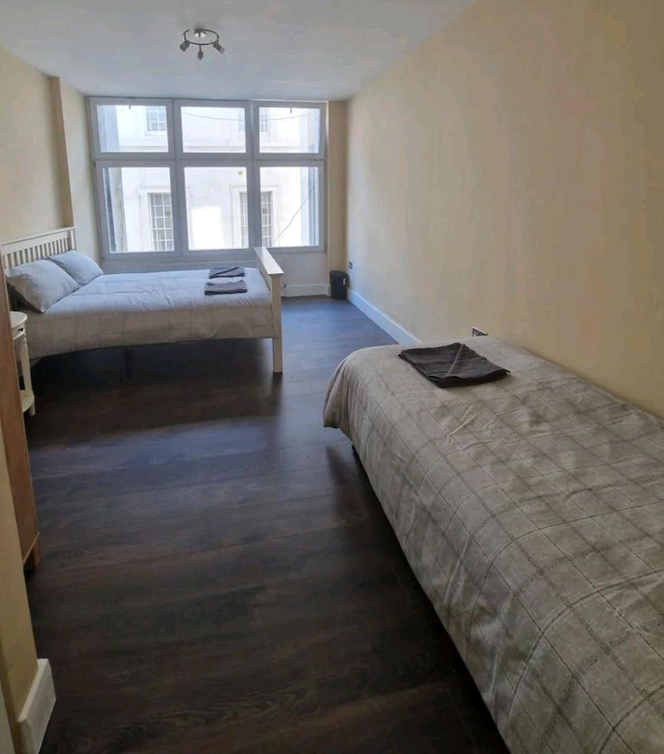 Affordable In Shared Flat, Bridge Privatunterkunft London