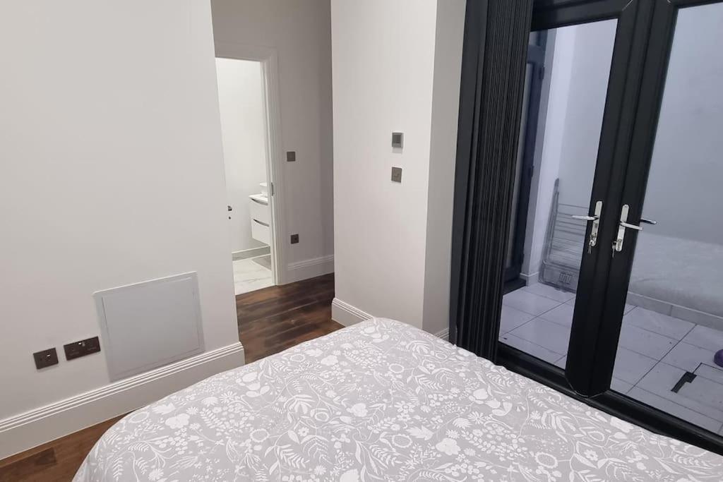 Modern Majesty 3 Bed 3 Bath House In Ferienhaus